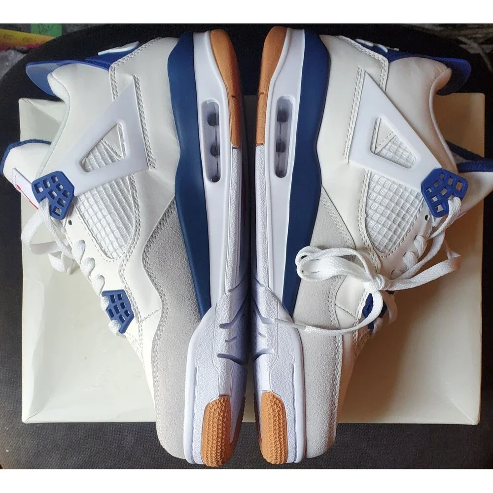 Nike SB x Air Jordan 4 Retro Navy Blue. Size 8.5